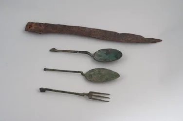 Esslöffel, Messer und Gabel